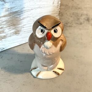Vintage Disney Beswick Owl from Winnie the Pooh Porcelain figurine